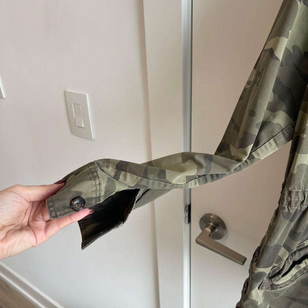 Banana Republic Camouflage Utility Jacket - Picture 2 of 6